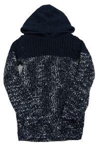 Tmavomodro-bílý melírovaný žebrovaný pletený svetr s kapucí F&F