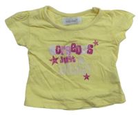 Žluté tričko s nápisy Early Days