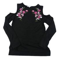 Černé úpletové triko s průstřihy a výšivkami květů Primark