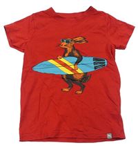 Červené tričko s králíkem a surfem Peter Storm