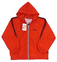 Červená šusťáková jarní bunda s kapucí