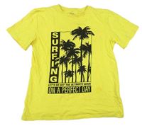 Žluté tričko s palmami a nápisem Yigga