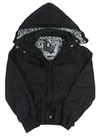 Černá šusťáková jarní bunda s kapucí