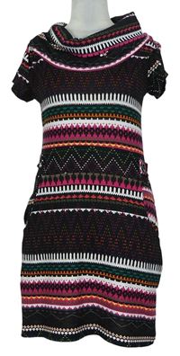 Dámské barevně vzorované pletené šaty s komínovým límcem Blind Date 