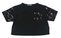 Černé crop tričko s kapsou a flitry miss e-vie