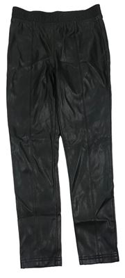 Černé koženkové kalhoty s logy RIVER ISLAND