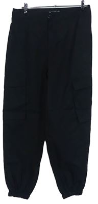 Dámské černé cargo plátěné kalhoty s kapsami Boohoo 
