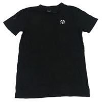 Černé slim fit tričko s výšivkou River Islan