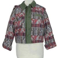 Dámská khaki-barevná vzorovaná crop bunda Asos 