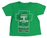 Zelené tričko s potiskem s nápisy 