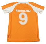 Oranžovo-bílé sportovní tričko s nášivkou s číslem zn. Name it