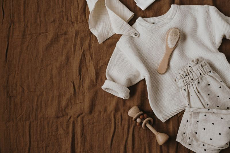 Co opravdu potřebujete do výbavičky pro miminko: seznam oblečení a zkušenosti maminek, ilustrační obrázek