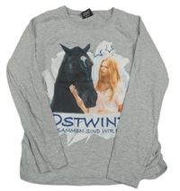 Šedé triko s dívkou a koněm 