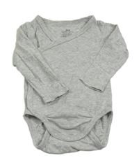Světlešedé body H&M