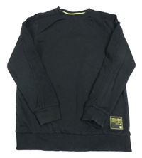 Černá mikina s nášivkou F&F