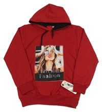 Nové - Červená mikina s potiskem a kapucí 