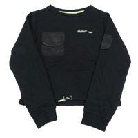 Černá crop mikina s kapsou a nápisem Primark