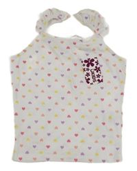 Nové - bílý žebrovaný crop top s barevnými srdíčky 