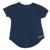 Tmavomodré tričko s nápisem Tchibo