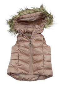 Světlerůžová šusťáková prošívaná zateplená vesta s odepínací kapucí Primark