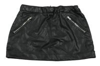 Černá koženková sukně se zipy