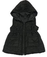 Černá prošívaná šusťáková zateplená vesta s kapucí SHEIN