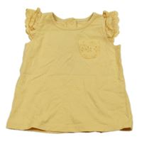 Žluté tričko s kapsou a madeirou a volánky C&A