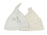 2set - 2x čepička - bílá květovaná čepice + bílá čepice s žirafou 