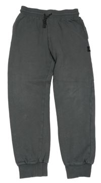 Šedé tepláky s nášivkou F&F