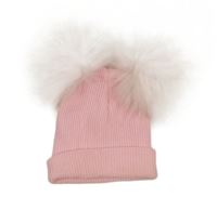 Světlerůžová žebrovaná čepice s bambulemi 