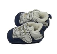 Tmavomodro-bílé capáčky vel. 15-16