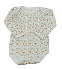 Bílé body se zvířátky a stromy