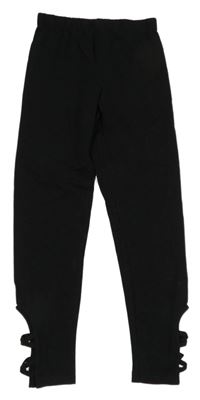 Černé legíny s dírami 