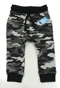 Nové - černo-šedé army tepláky Matalan