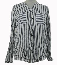 Bílo-tmavomodro-bílá pruhovaná halenka Sure