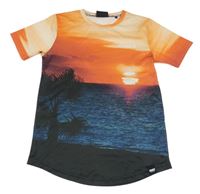 Oranžovo-tmavomodré tričko se sluncem a vlnami Sonneti