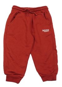 Červené tepláky s nápisem Zara