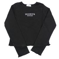 Černé žebrované crop triko s nápisem Primark