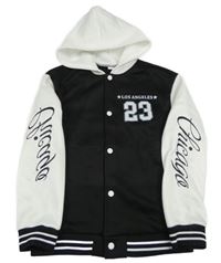 Černo-bílá baseballová mikina s číslem a nápisy a kapucí 