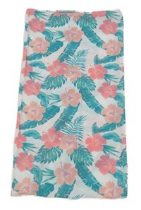 Bílý nákrčník s květy