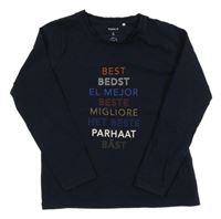 Tmavomodré triko s nápisem Name it