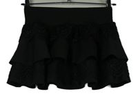 Dámská černá sukně s volánky a krajkou 