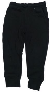 Černé tepláky F&F