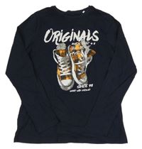 Tmavomodré triko s teniskami C&A