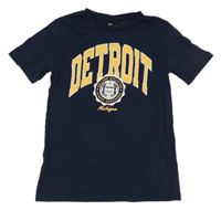 Tmavomodré tričko s nápisem H&M