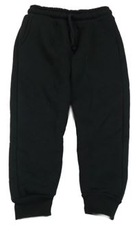 Černé zateplené tepláky F&F