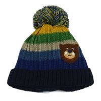 Barevná pruhovaná čepice s medvědem 