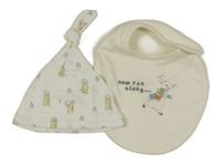 2set- bílá čepice s obrázky+ smetanový bryndák s králíčkem 