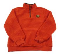 Červená huňatá mikina s nášivkou Shoeby 