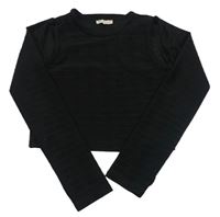 Černé vzorované sportovní crop triko s průstřihy RIVER ISLAND